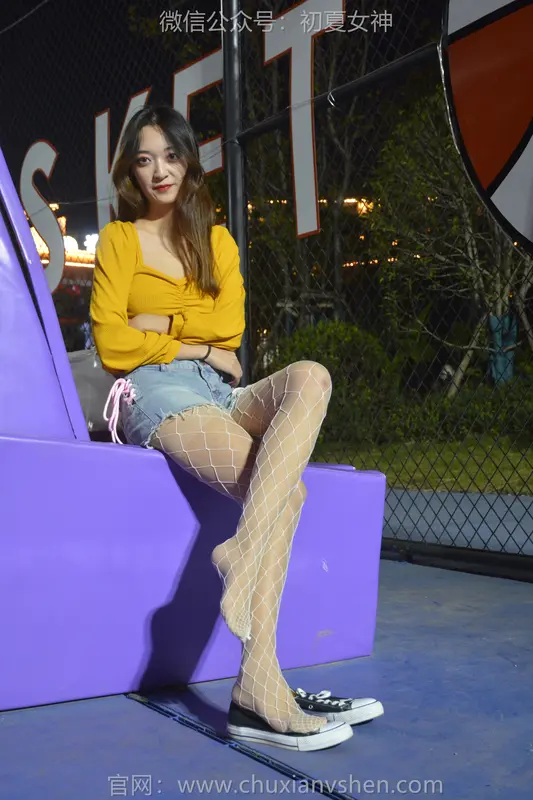 初夏女神 NO.133 依依 邻家女孩 - 初夏女神